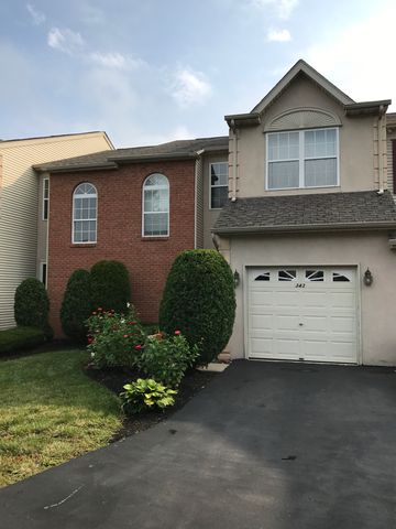 343 Hamilton Dr, Harleysville, PA 19438-2152