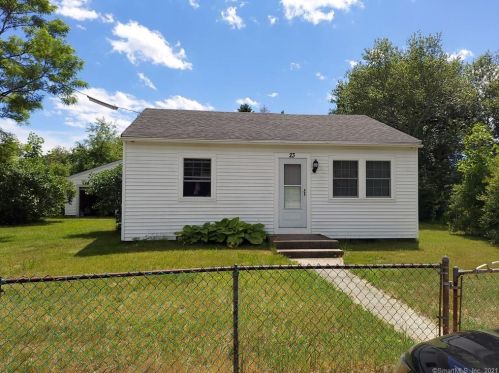 23 Flint Ct, Groton CT  06340-4824 exterior