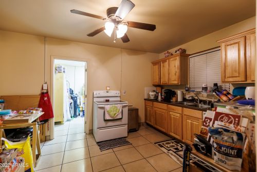 4136 12 St, Phoenix AZ 85086-9266 exterior