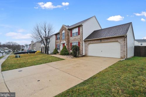 748 Staghorn Dr, New Castle DE  19720-7652 exterior