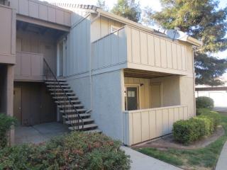 1141 Lakeview Cir, West Pittsburg, CA 94565-4247