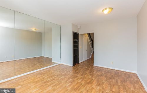 1202 33rd St, Washington DC  20007-3201 exterior