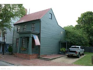 412 London St, Portsmouth, VA 23704-2508
