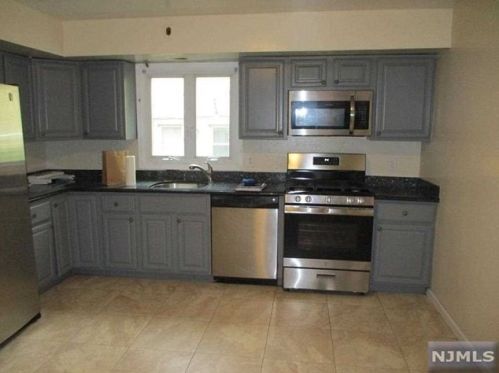 731 Probst Ave, Fairview NJ  07022-1045 exterior