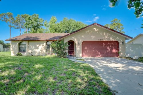 609 Greenwood Ave, Lehigh Acres, FL 33972-4027