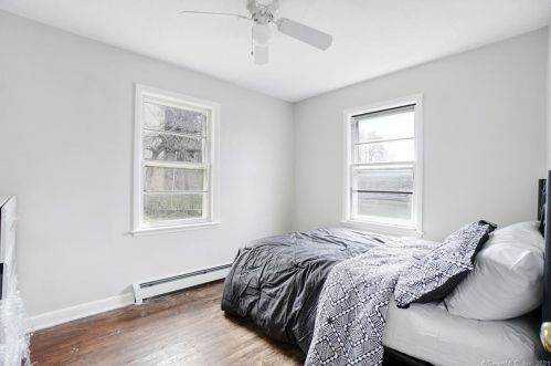 20 Shelley St, Waterbury CT  06705-1127 exterior