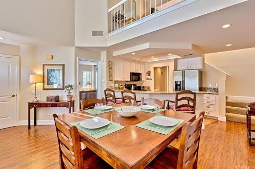 619 Springbrook, Irvine, CA 92614-7919