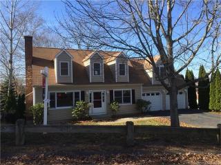 4 Hallihan Ln, Ansonia, CT 06401-2409