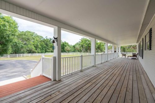 15811 Carlton Lake Rd, Wimauma FL  33598-5405 exterior