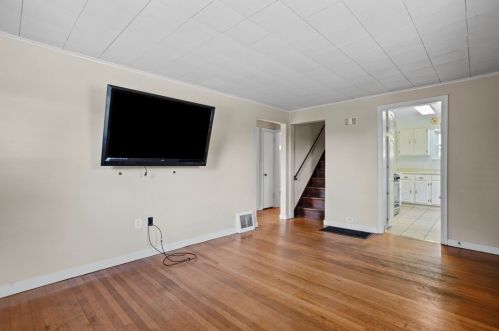 27 Christler St, Pittsburgh PA 15223-2038 exterior