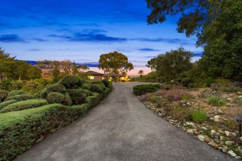 130 Lynn Way, Redwood City, CA 94062-2330