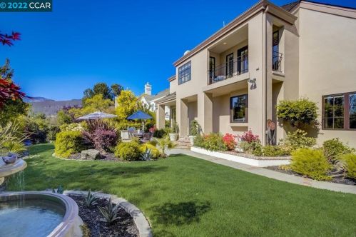 695 Blue Spruce Dr, Danville CA  94506-4525 exterior