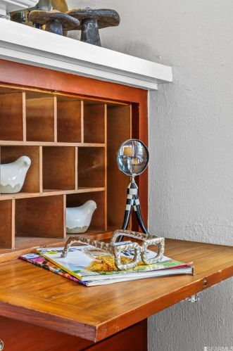 3061 Dakota St, Oakland CA 94602-3801 exterior