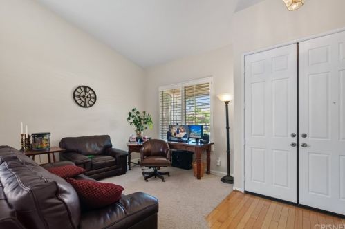 14226 Everglades Ct, Santa Clarita, CA 91387-6227