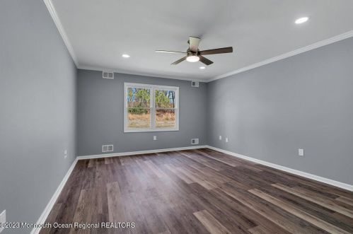 2 Taylor Ct, Lakewood NJ  08701-7317 exterior