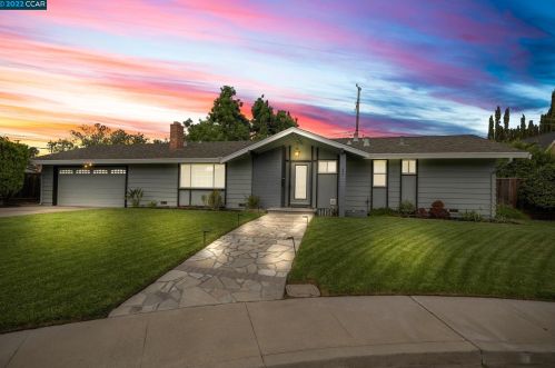 955 Gilmore Ct, Concord, CA 94518-3348