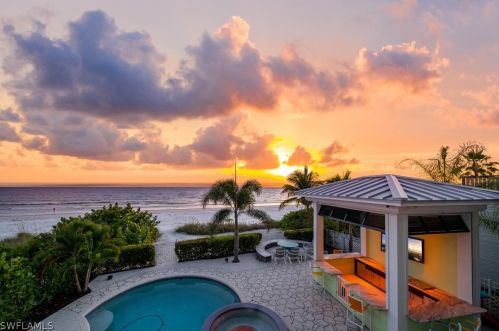 4148 Estero Blvd, Fort Myers Beach FL  33931-3826 exterior
