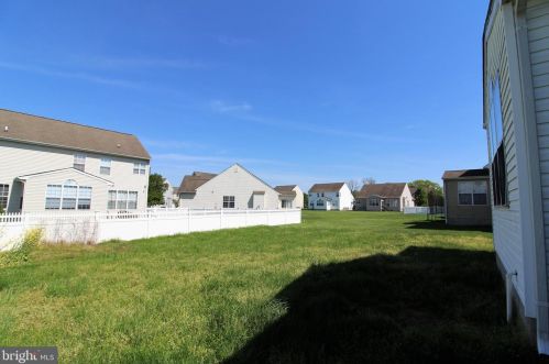 132 Parkers Dr, Dover DE  19904-1467 exterior