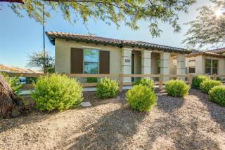 4389 Woodside Way, Gilbert, AZ 85297-7476