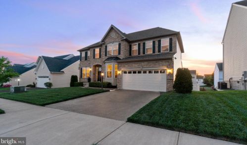 16358 Boatswain Cir, Woodbridge, VA 22191-3077