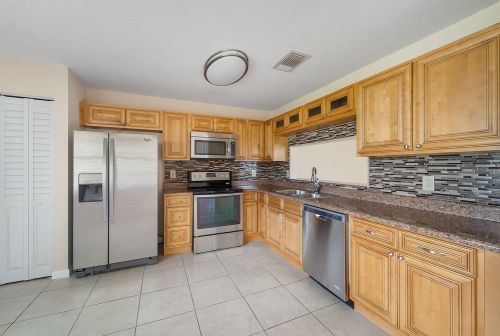 189 Raintree Trl, Jupiter FL  33458-7350 exterior