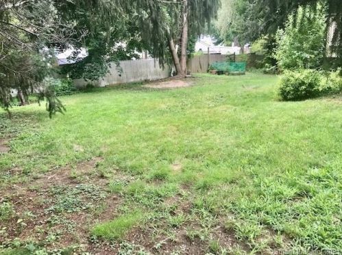 55 Maple Ave, Bethel CT  06801-1416 exterior