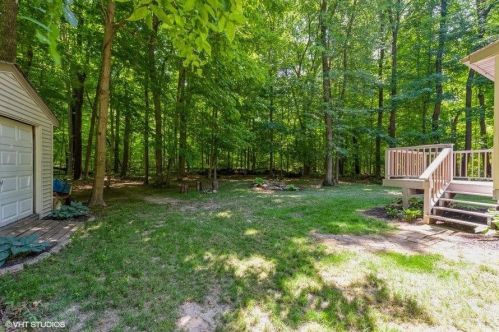 1404 Bartz Rd, Valpo, IN 46383-6951