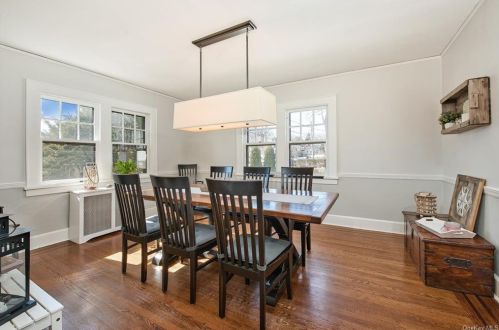 390 Lexington Ave, White Plains NY  10606-2501 exterior