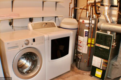 5730 Donegal Dr, Saint Paul MN  55126-3701 exterior