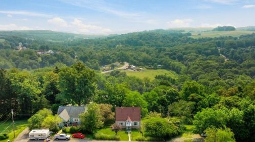 53 6th St, Herminie, PA 15637-1448