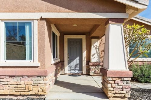 53210 Iceberg St, Lake Elsinore, CA 92532-1614