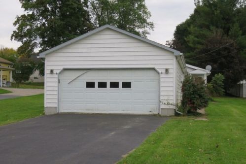 205 Main St, Batavia, NY 14020-2205