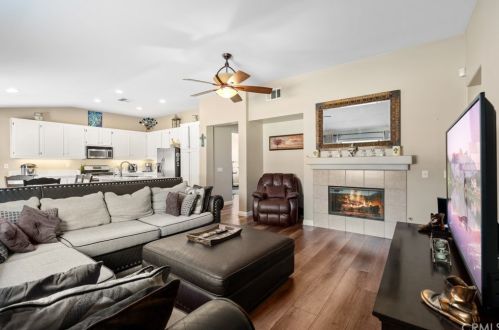32902 Fairmont Ln, Lake Elsinore CA  92530-6283 exterior