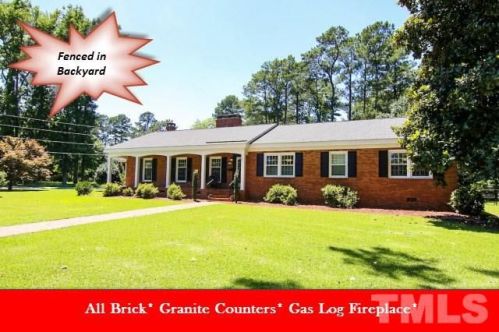 826 2nd St, Smithfield, NC 27577-4348