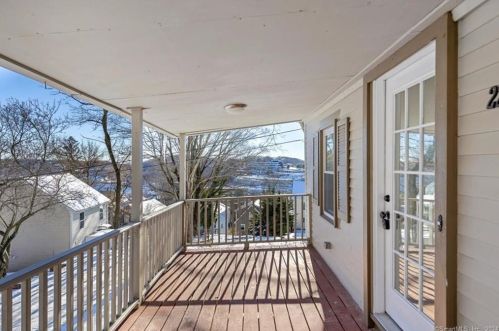 22 Fountain St, Norwich CT  06360-5008 exterior