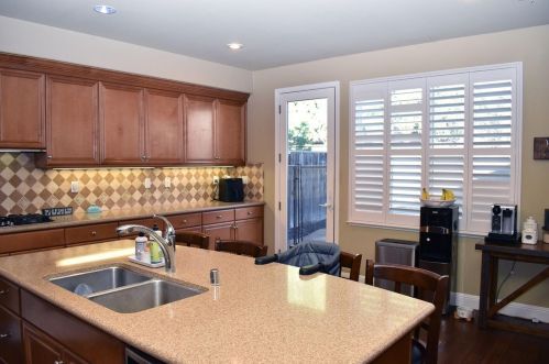 2065 Katnich Ln, Lodi CA 95242-4805 exterior