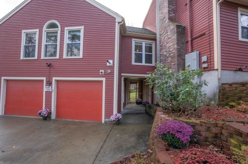 10 Ponemah Hill Rd, Amherst, NH 03031-2808