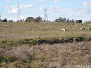 8721 Elwyn Ave, Elverta, CA 95626-9552