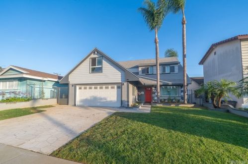 1744 Turmont St, Long Beach, CA 90746-2556