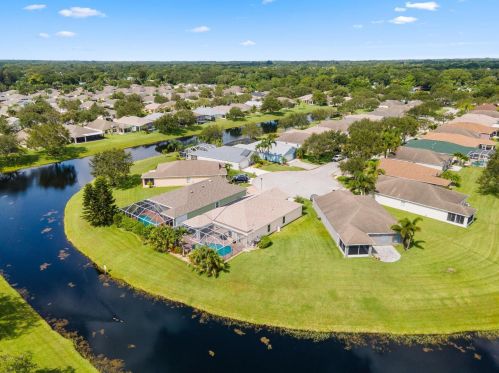 1390 9 Pl, Vero Beach FL 32960-2122 exterior