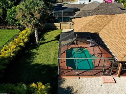 4535 Del Rio Ln, Bonita Springs FL 34134-7236 exterior