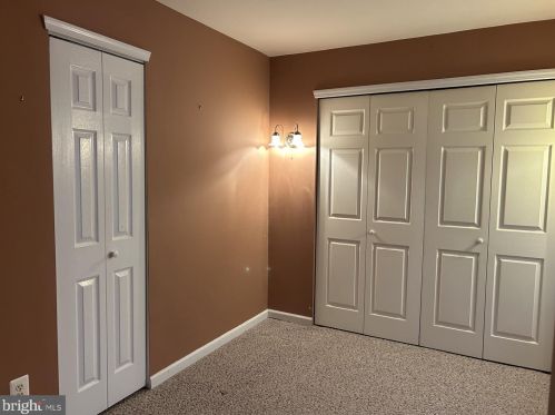 1422 Tristram Cir, West Deptford NJ  08051-2264 exterior