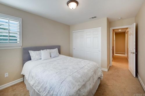 1694 Crossroads St, Chula Vista CA 91915-2431 exterior