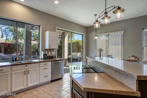 5222 Angela Dr, Scottsdale AZ 85254-6409 exterior