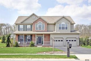 8 Laura Ln, Gettysburg, PA 17325-8586