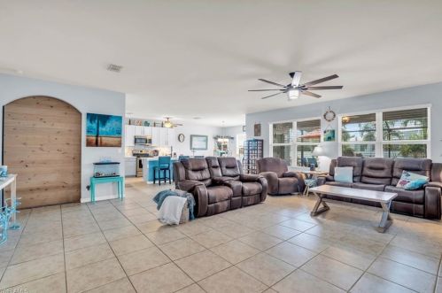 4131 19th Pl, Cape Coral FL  33904-8037 exterior