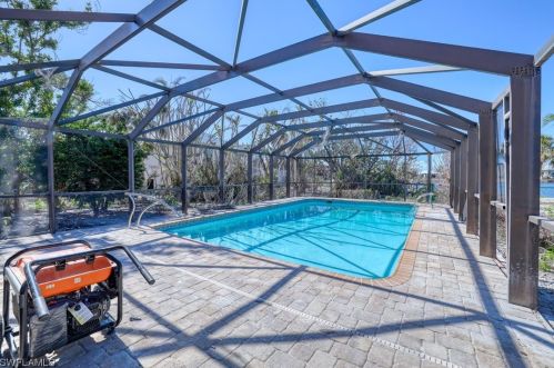 411 Lake Murex Blvd, Sanibel FL  33957-5536 exterior
