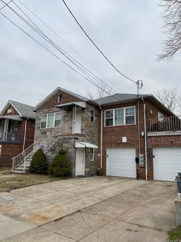 2014 Hone Ave, Bronx, NY 10461-1312
