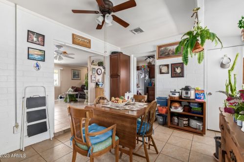 10819 111 Ave, Sun City AZ  85351-4021 exterior