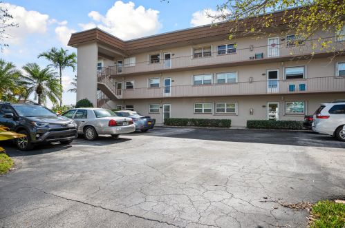 1223 Bayshore Dr, Fort Pierce, FL 34949-3051